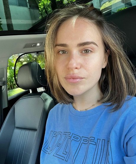 Nicolle Gironda pornstar top pic