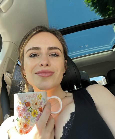 Nicolle Gironda star porn pictures