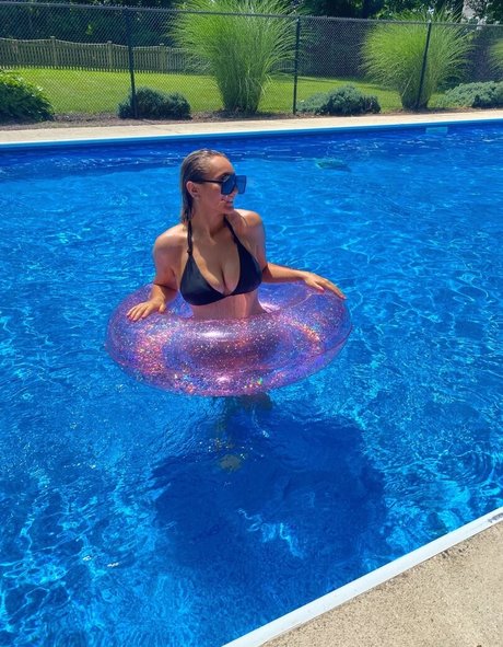 Angelina Cross best model pics