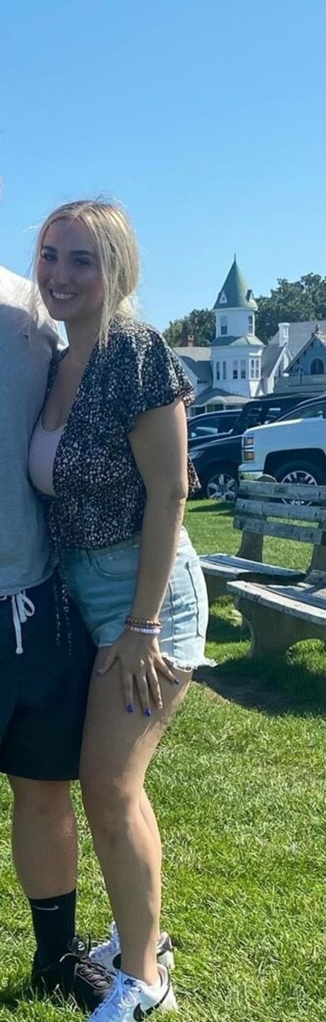 Angelina Cross perfect model images