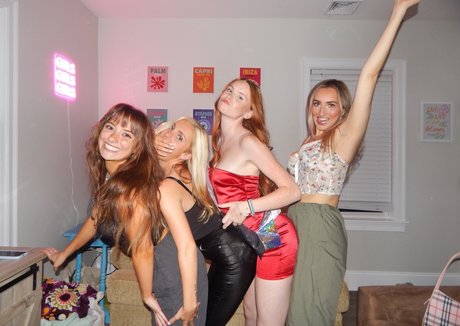 Angelina Cross perfect star img