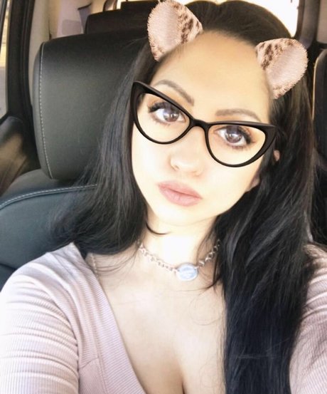 Jennifer Cortez nudes model images