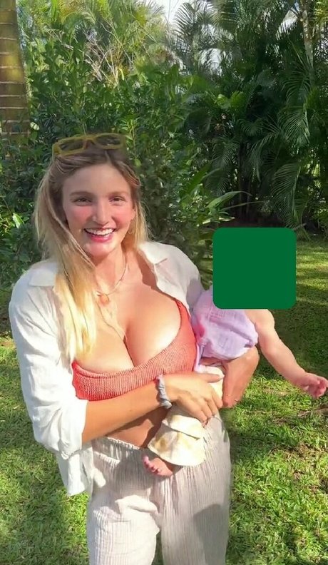 Isabella Abell star high quality gallery