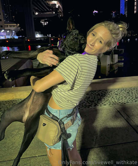 big tits blonde onlyfans top pics