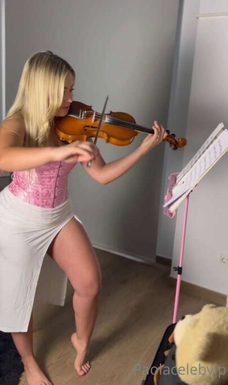 Paola Celeb xxx pornstar image