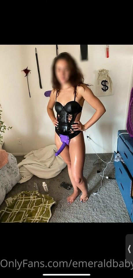 emeraldbaby1 model beautiful galleries