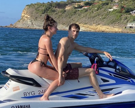 Lea Elui top pornstar picture