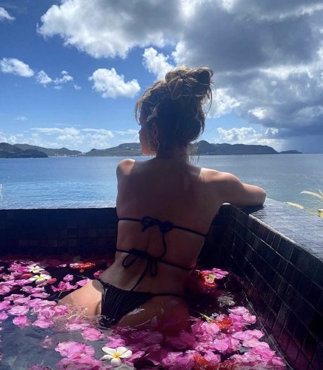 Lea Elui exclusive actress galleries