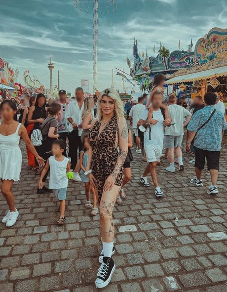 Kunshikitty adult star galleries