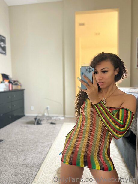 wetkittybri hd actress gallery