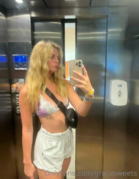 nerdy onlyfans naked images