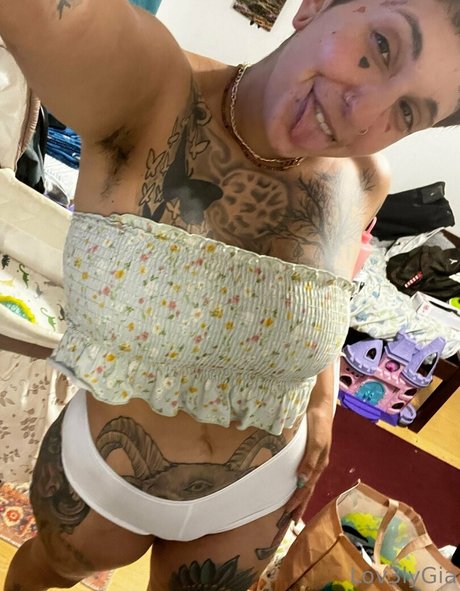 famous onlyfans naked images