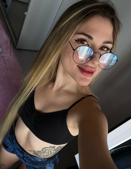 red mila porn actress gallery