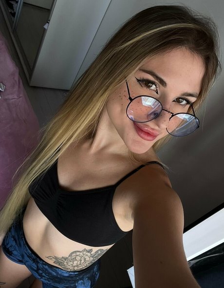 red mila nudes star pics