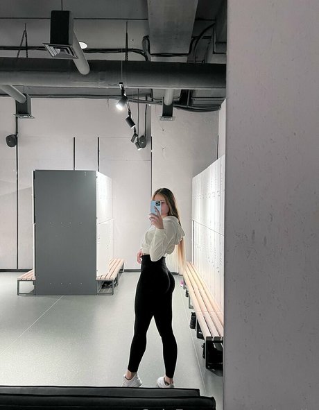 busty solo onlyfans pornographic pictures