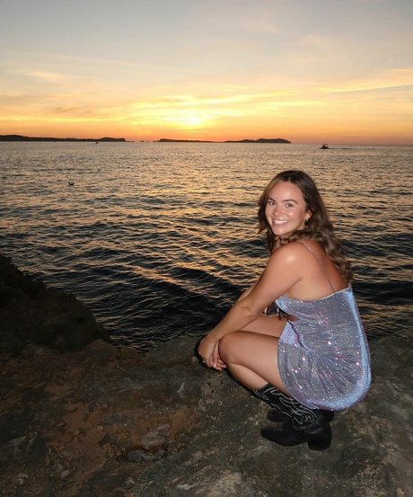 Robyn Richford free actress galleries