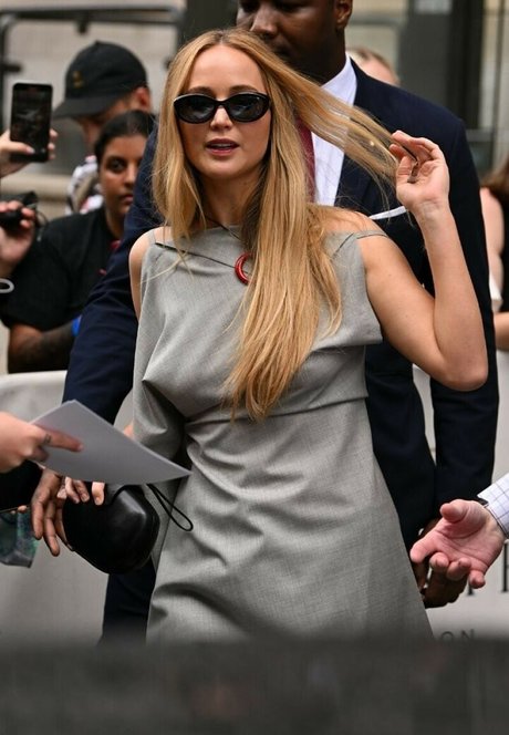 shemale outdoor onlyfans beautiful images