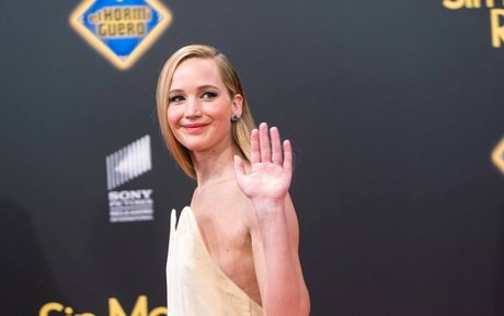 amateur pegging onlyfans hot sexy images