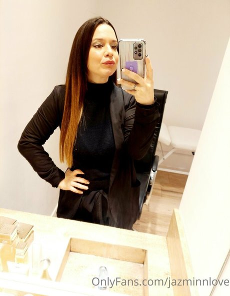 jazminnlove model adult gallery
