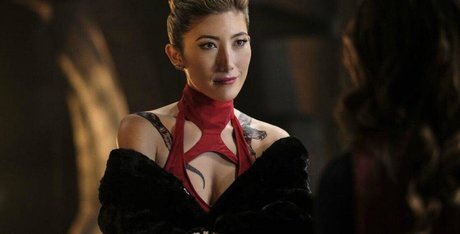 Dichen Lachman Photo Gallery