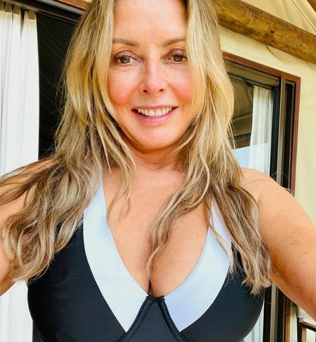 Carol Vorderman pornstar exclusive pics