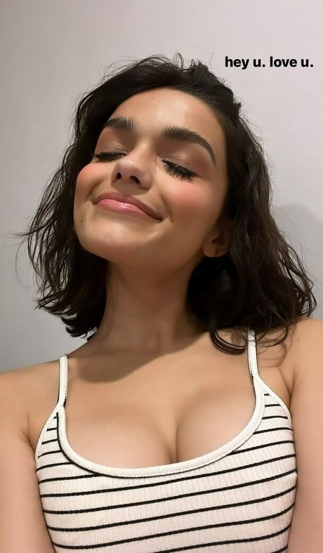 Rachel Zegler best star images