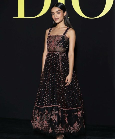 Rachel Zegler model top pics