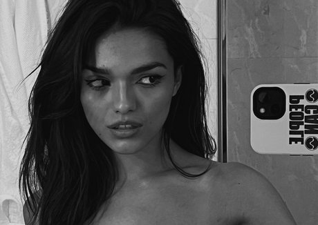 pregnant threesome onlyfans free naked pics