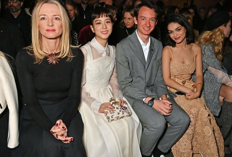 Rachel Zegler xxx model pics