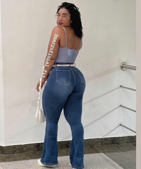 maryoficial fit perfect actress image