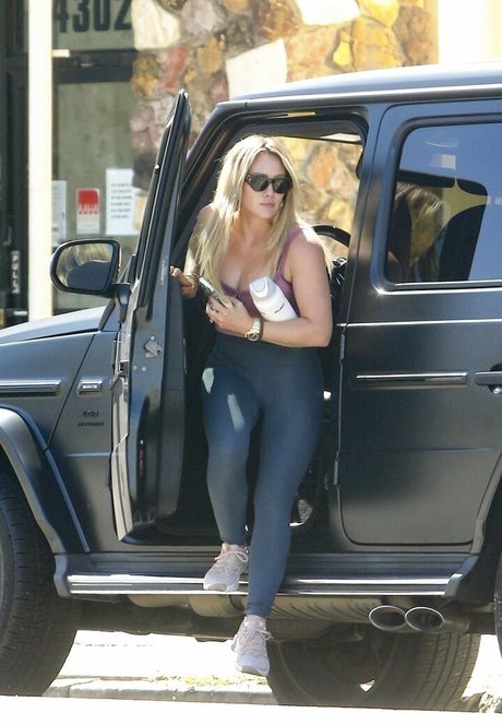 cumshot onlyfans hot naked picture