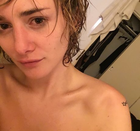 Addison Timlin pretty star pics