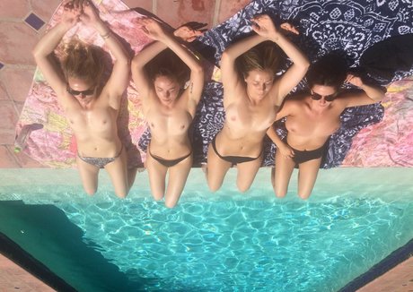 Addison Timlin model hot pics