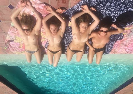 Addison Timlin top star photo