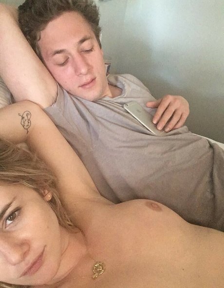 Addison Timlin erotic model archive