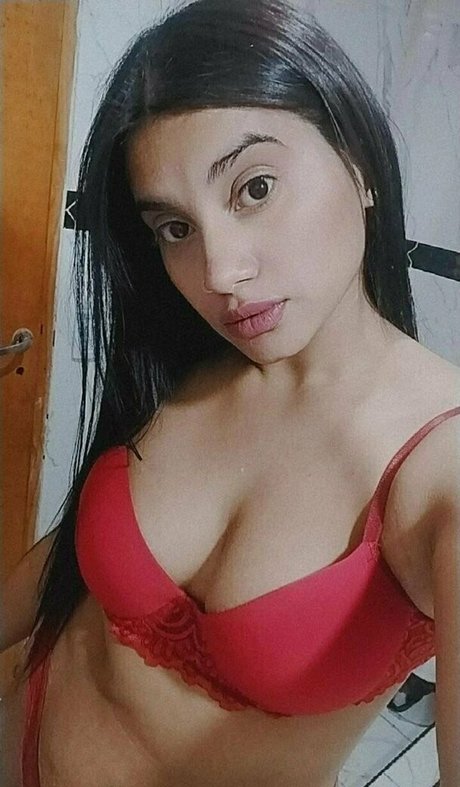 squat onlyfans pornographic picture