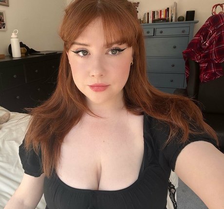 Gemothy nude actress galleries