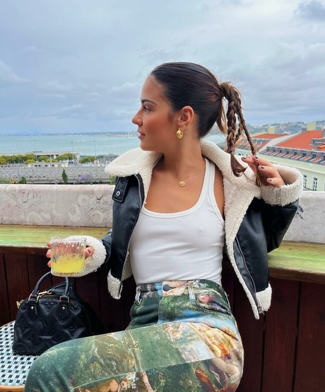 Giullia Buscacio pornstar high quality gallery