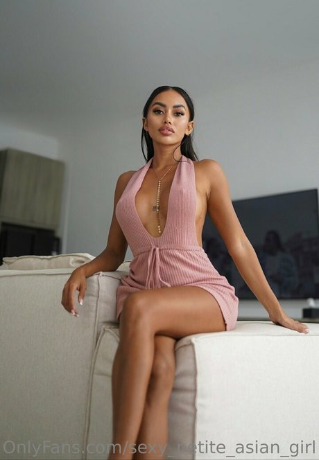 sexy petite asian girl model erotic pic
