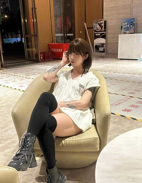 shiliuyelei erotic actress pictures