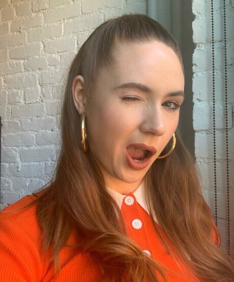 Karen Gillan model naked images