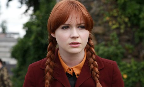 Karen Gillan top pornstar pictures