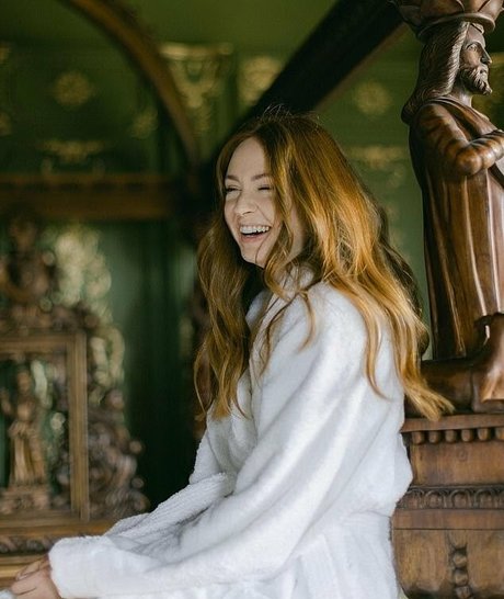 Karen Gillan model adult photos