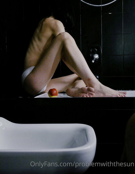 problemwiththesun naked pornstar pictures