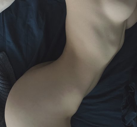 famous femboy onlyfans exclusive pic