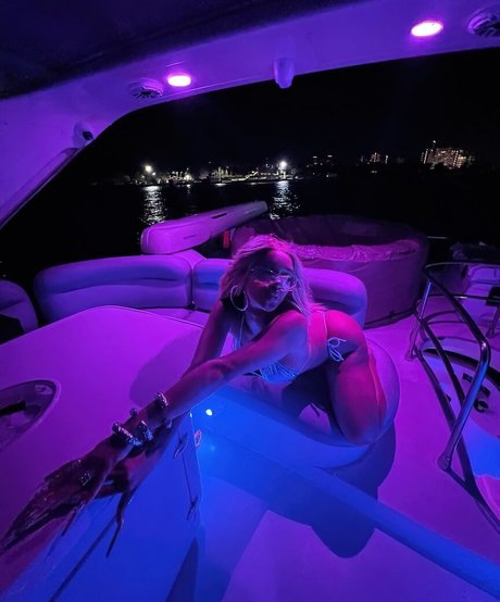 fansly onlyfans free sexy images