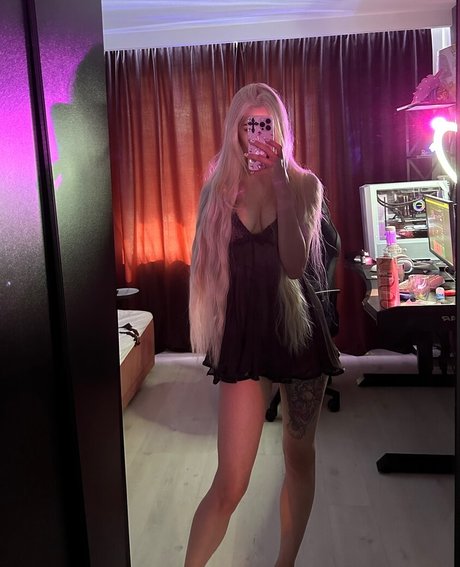 Morana Battory pornographic actress galleries