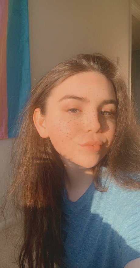 Slutty Ashla model pic