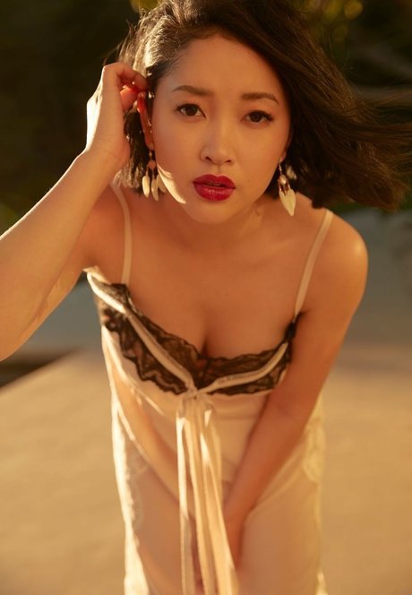 Lana Condor free star gallery