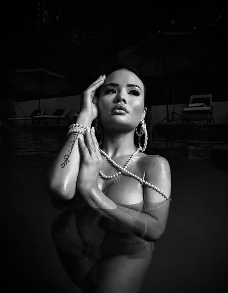 jessicasunokfree sexy star pics